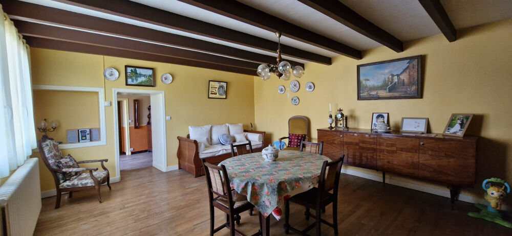 Vente Maison Maison 149 m2, 4 ch, garage 19,60 m2, terrain de 379 m2 Gemozac