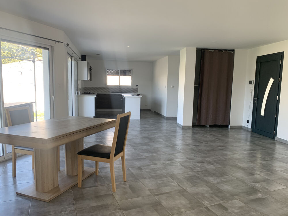 Vente Maison Maison contemporaine de 123 m2 sur un terrain clos de 1023 m2 Cravans