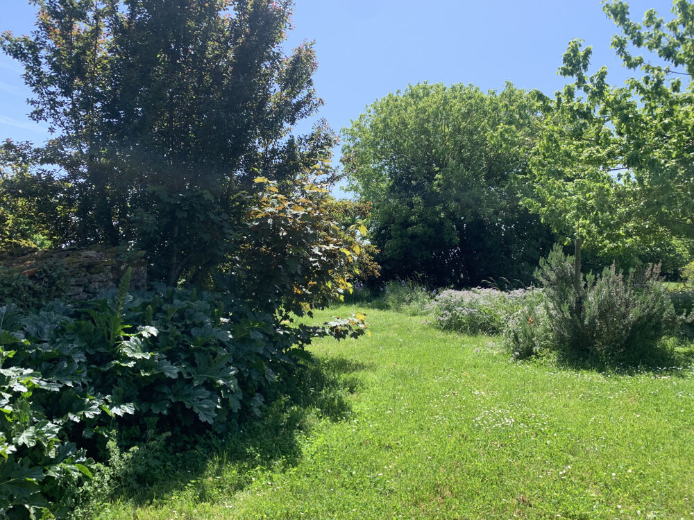 Vente Maison Entre estuaire et campagne, authentique propriété charentaise pleine de charme offrant calme, vue exceptionnel Arces
