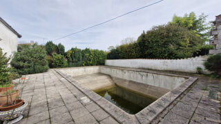  Maison � vendre 9 pi�ces 325 m�