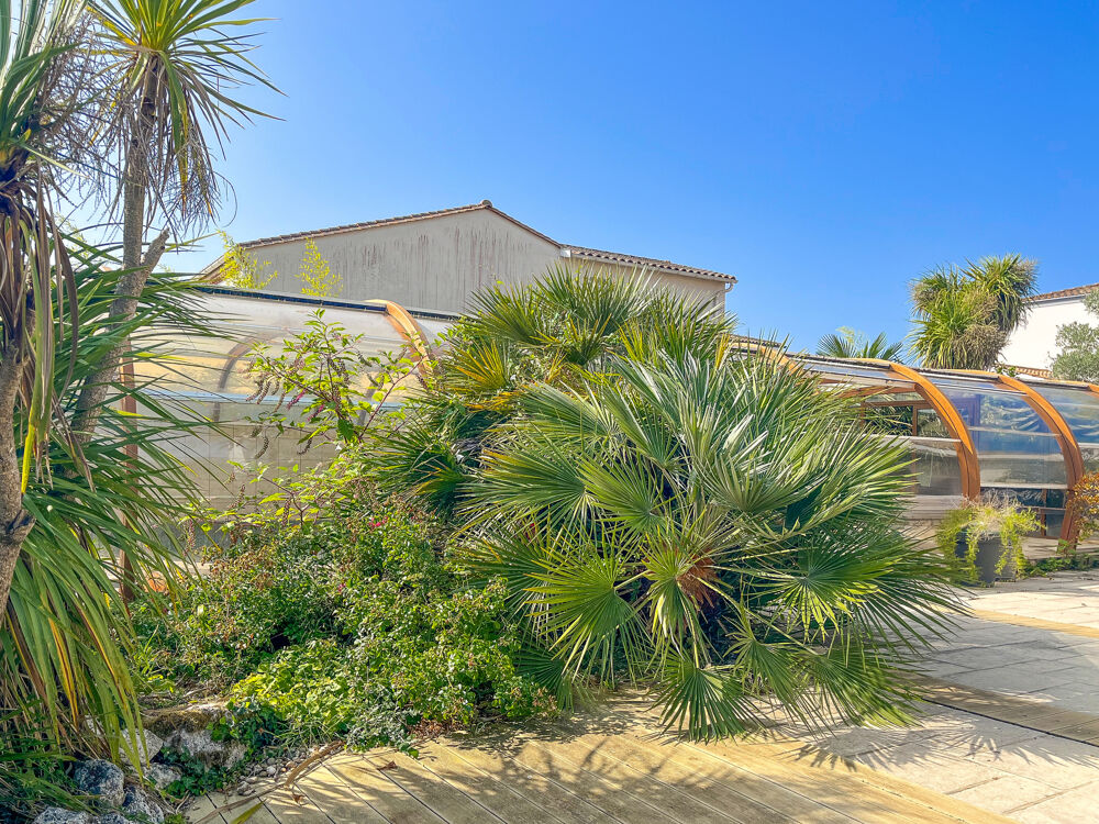 Vente Maison Villa avec piscine 11 pièces 190 m2 St georges de didonne