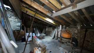 Vente Maison Maison à finir de rénover 2 chambres proche Mirambeau terrain 233m2 St bonnet sur gironde