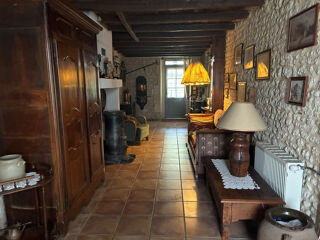 Vente Maison BELLE MAISON FAMILIALE DE 315 M2,  4 CHAMBRES, TERRAIN 8000 M2, DEPENDANCES Messac
