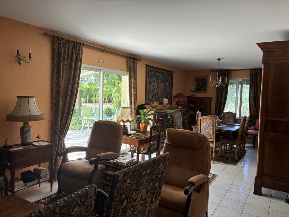 Vente Maison MAISON PLAIN PIED, 3 CHAMBRES,  GARAGES, JARDIN, PISCINE Clam