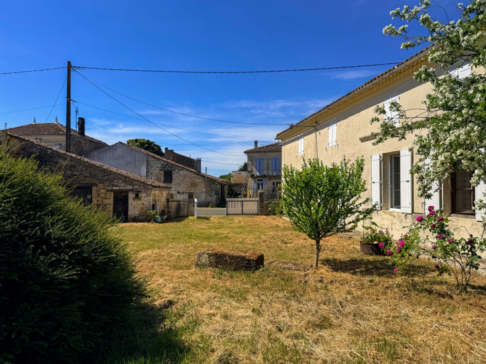 Vente Maison Maison de Village de 70m2 Gemozac