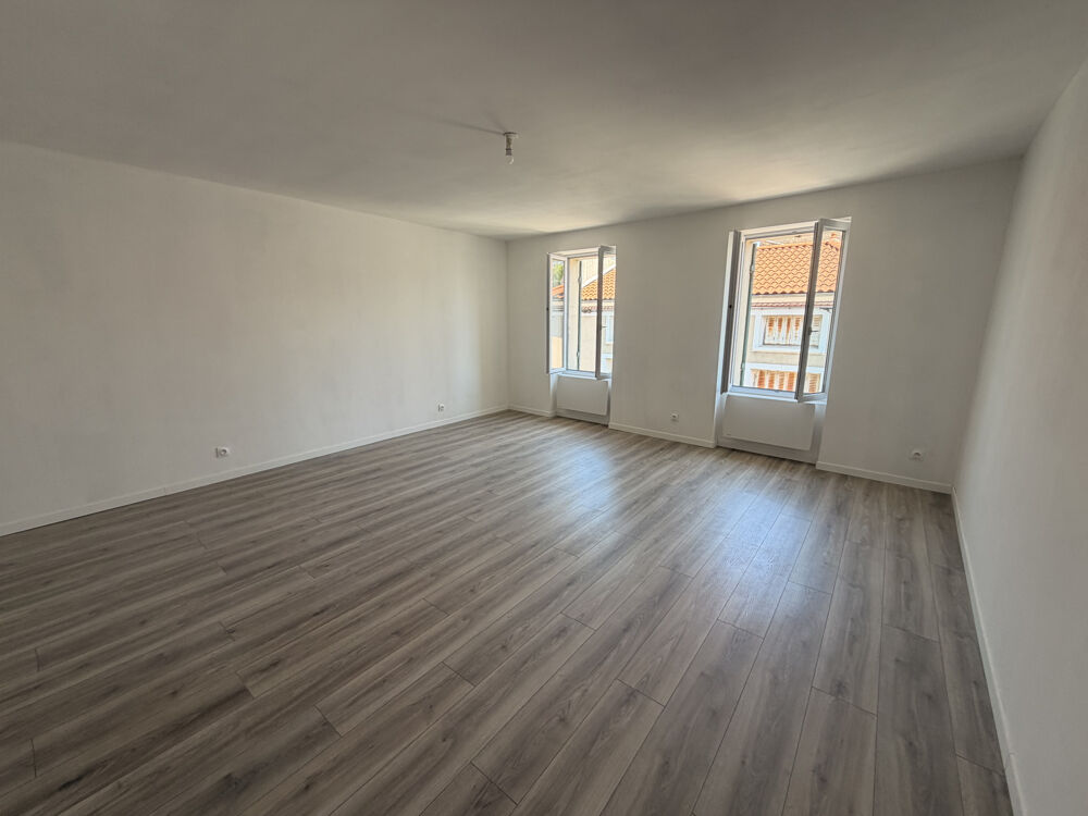 Location Appartement APPARTEMENT 120 M2, 3 CHAMBRES, GARAGE, CENTRE MIRAMBEAU Mirambeau