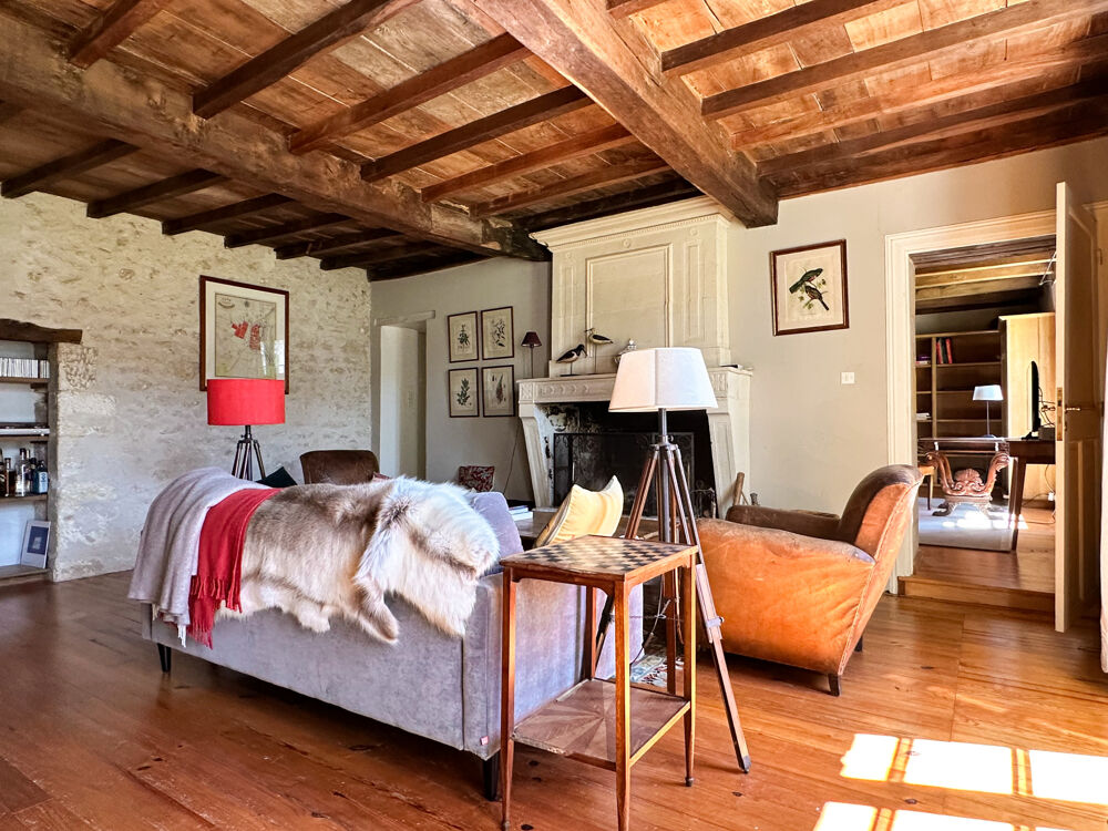 � vendre  Propri�t�/ch�teau Saint-Germain-du-Seudre (17240)