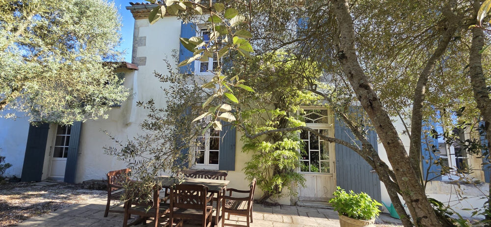 Vente Maison Maison de 118 m2 avec jardin et dépendances Mortagne sur gironde