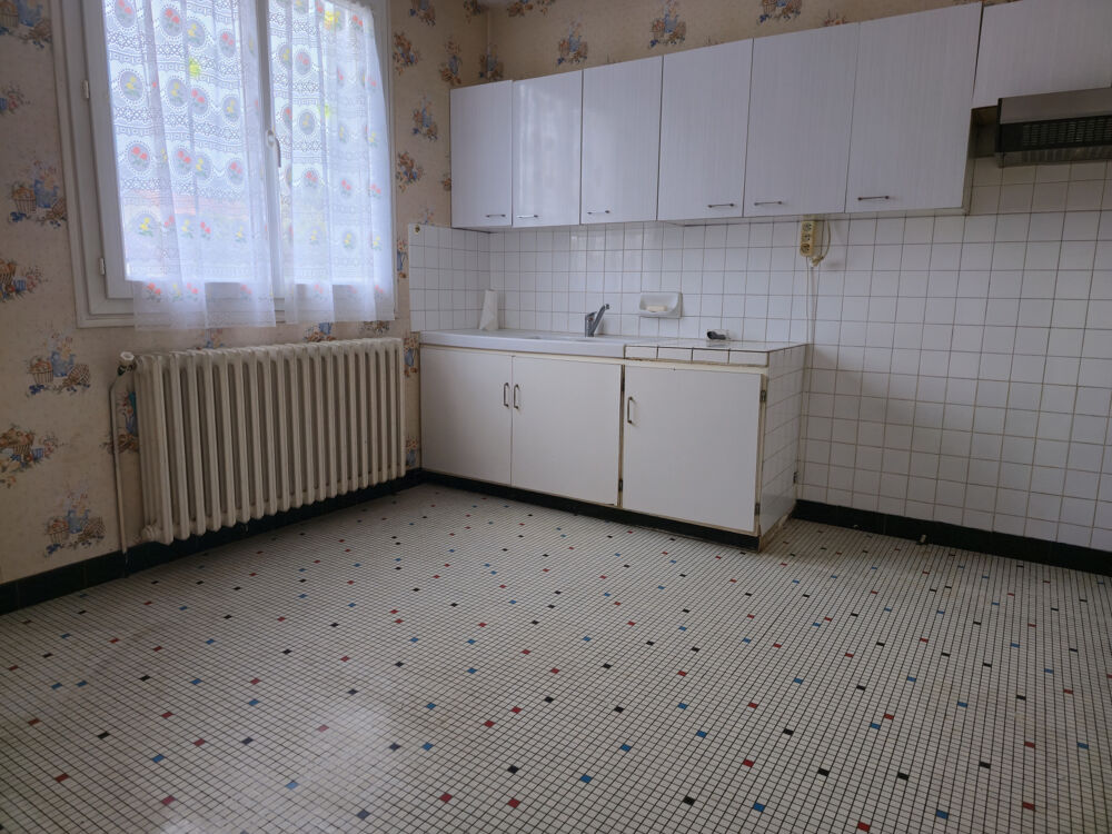 Vente Maison MAISON 2 CHAMBRES, JARDIN ET GARAGE Jonzac