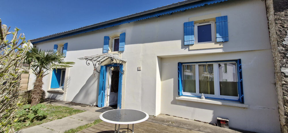 Vente Maison Maison 149 m2, 4 ch, garage 19,60 m2, terrain de 379 m2 Gemozac