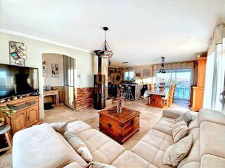  Maison  vendre 5 pices 247 m