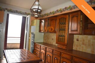  Immeuble � vendre 10 pi�ces 250 m�