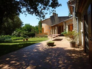  Maison  vendre 6 pices 222 m