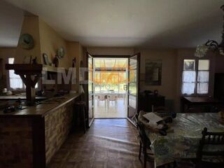  Maison  vendre 8 pices 237 m