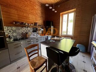  Maison � vendre 9 pi�ces 245 m�