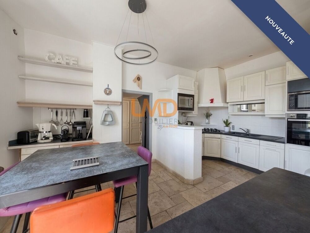 Vente Maison Propriété de caractère 360 m² avec piscine Vals-les-bains
