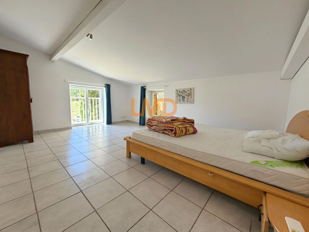 à vendre  Maison La Motte (83920)