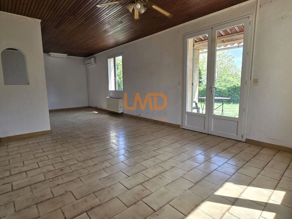 Maison plain-pied, garage, terrain 826 m², au calme avec vue dég