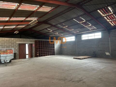   Entrepôt de 250 m²  -Mondoubleau - 22 min Vendôme 