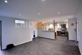  Immeuble à vendre 15 + pièces 300 m²