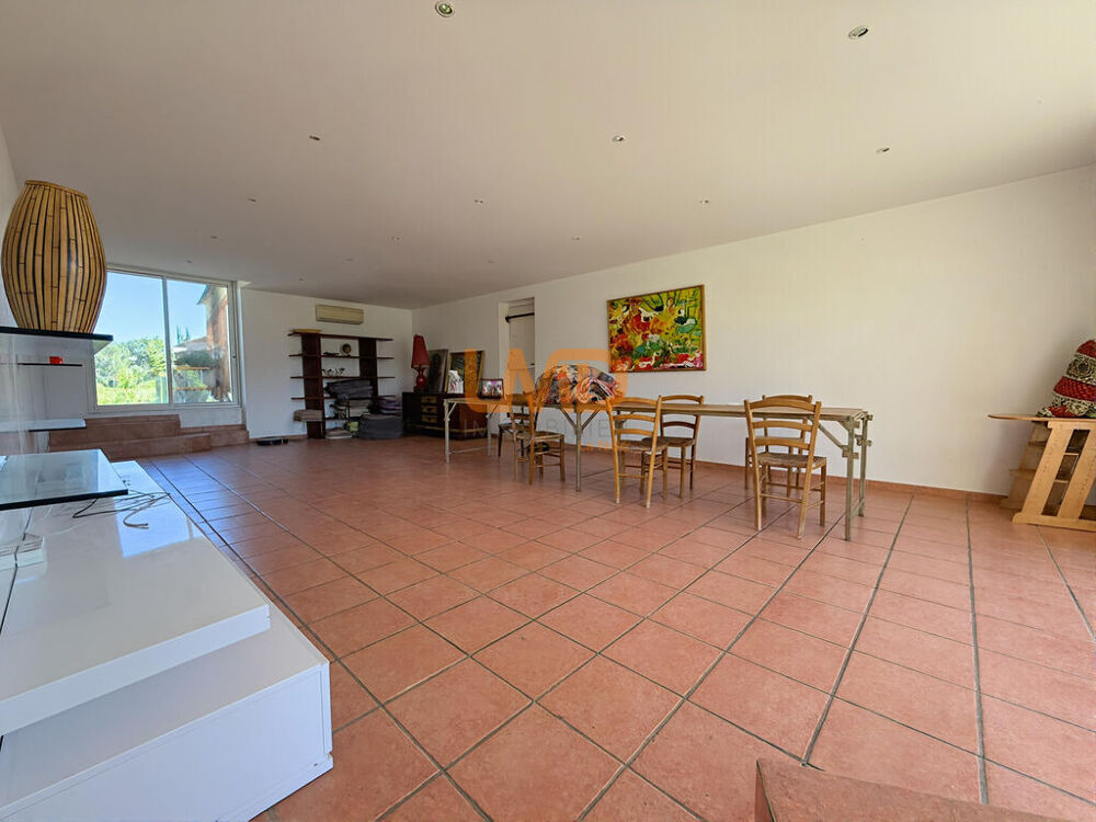 à vendre  Maison La Motte (83920)