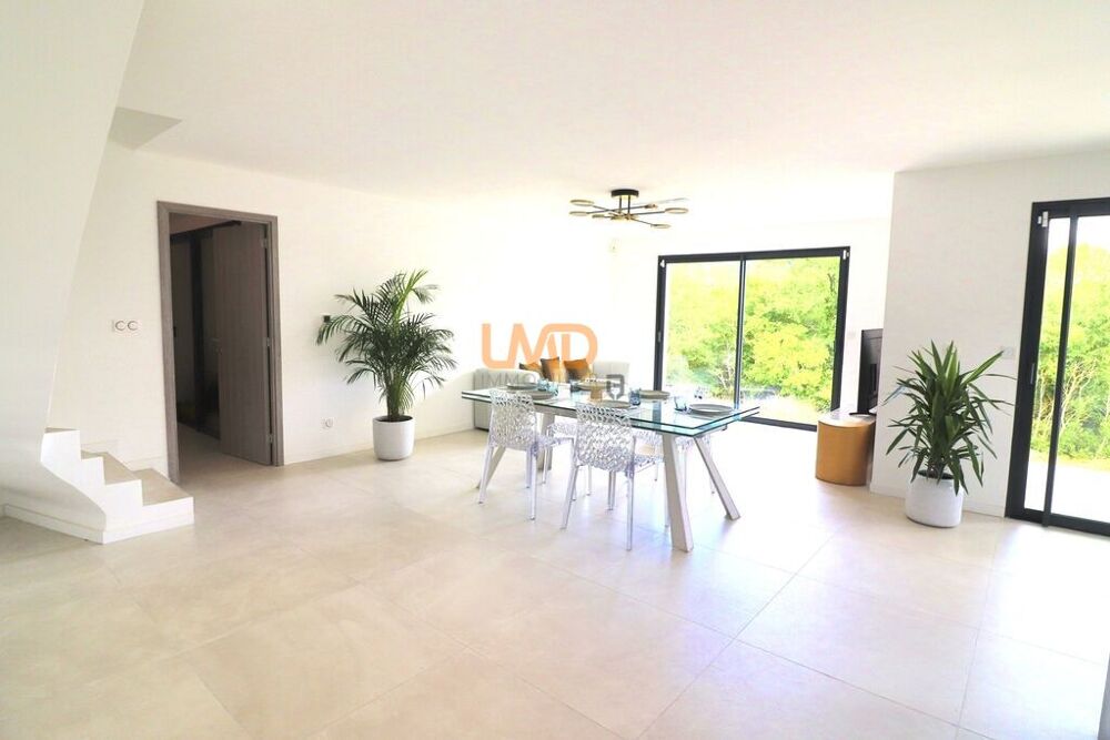 Besse sur Issole dans le Var: maison T6 145m2 terrain 670m2