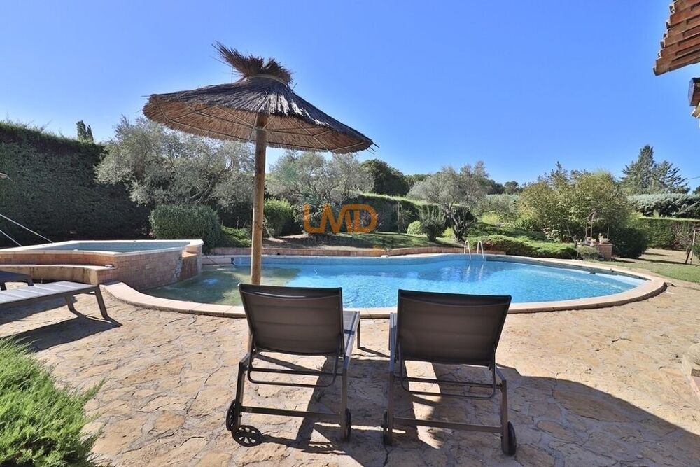 Vente Maison Trets: maison, appartement et studio sur 11000m2 de terrain Trets