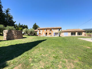  Maison à vendre 15 + pièces 470 m²