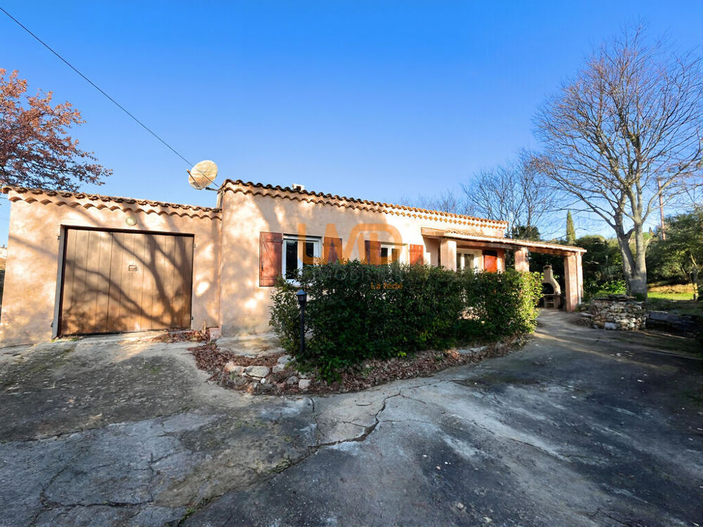 Lorgues  Plain-pied, terrain plat 1 350 m², garage