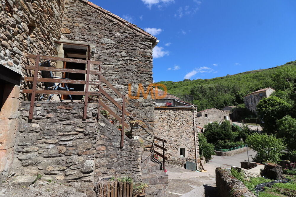 Charmante petite maison en pierre à la campagne