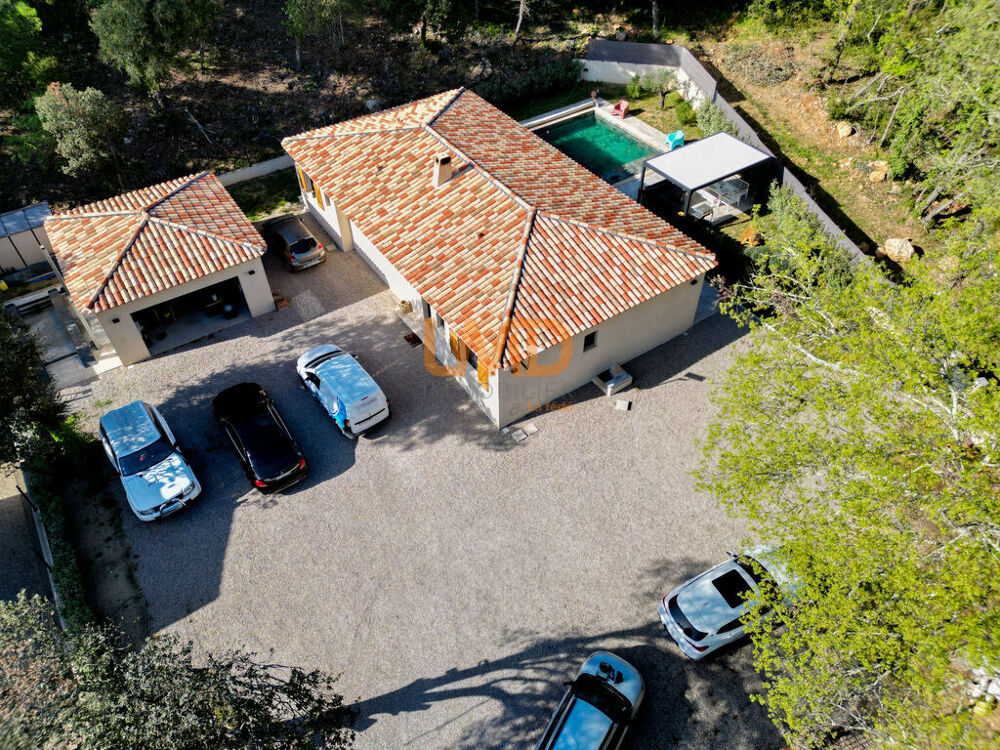 La Motte (83920)-Villa plain-pied RT2020-Piscine-Ecrin de verdur