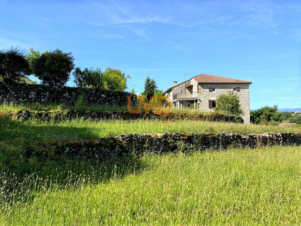 Bâtisse en pierre, fort potentiel