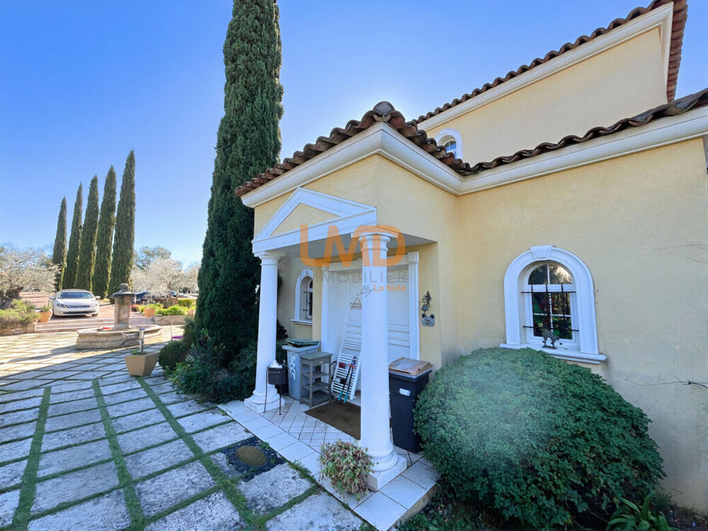 Propriete prestige piscine terrain 5489 m2 Trans en Provence