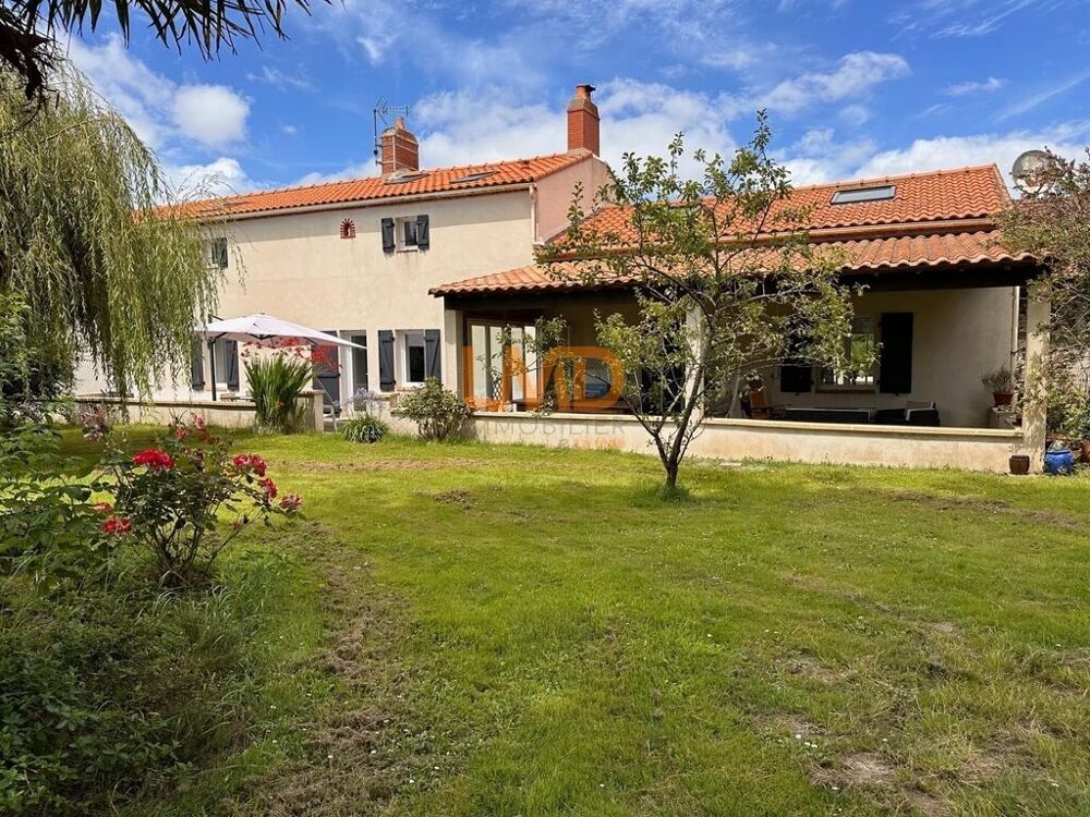 Maison 9 pièces 205 m² · à Frossay · 205 m² · 497 000 €