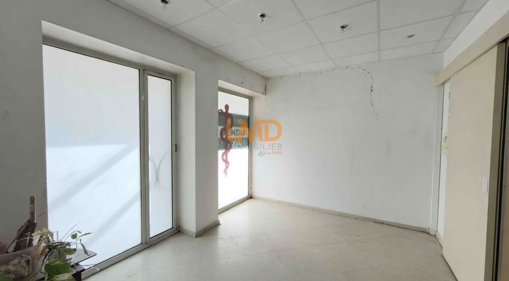 Local pro/commercial 58 m² forte visibilité