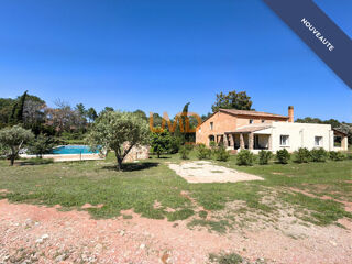  Maison � vendre 9 pi�ces 265 m�