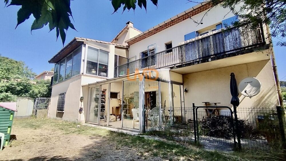 Maison 10 pièces 251 m² · à Nîmes · 251 m² · 395 000 €