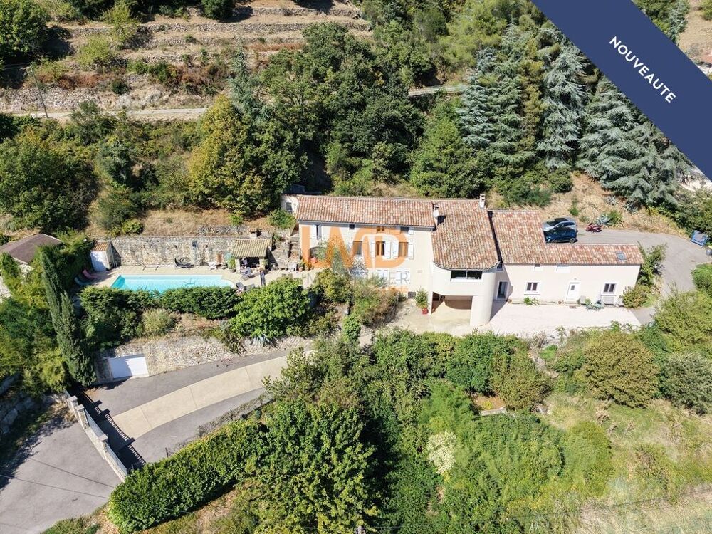 Vente Maison Propriété de caractère 360 m² avec piscine Vals-les-bains