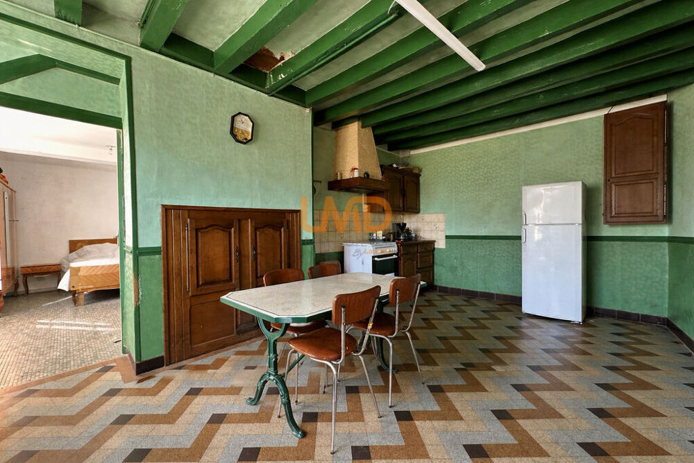 corps de ferme avec une grange de 200 M²