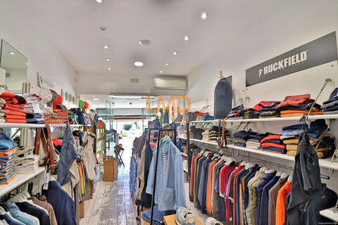   Magasin Prêt à porter - Equipement à la personne - sur le Port 