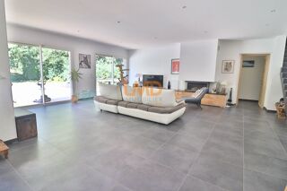  Maison à vendre 5 pièces 231 m²