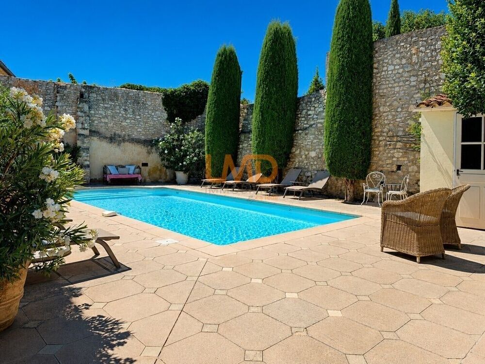 Vente Maison Ancien moulin du 17ème siècle avec piscine et dépendances Velleron