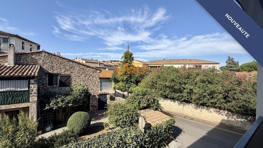 Roquebrune-sur-Argens village  T3  terrasse couverte  garage