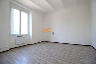  Immeuble � vendre 15 + pi�ces 380 m�