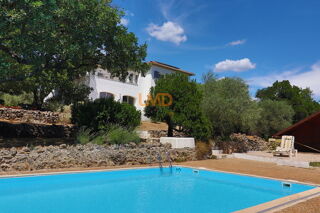  Maison à vendre 10 pièces 286 m²