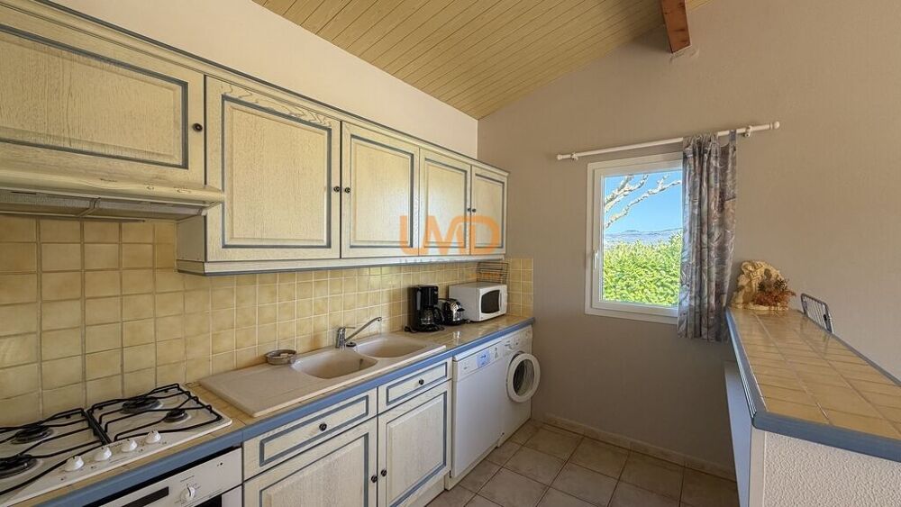 Ensemble de 6 maisons avec piscine