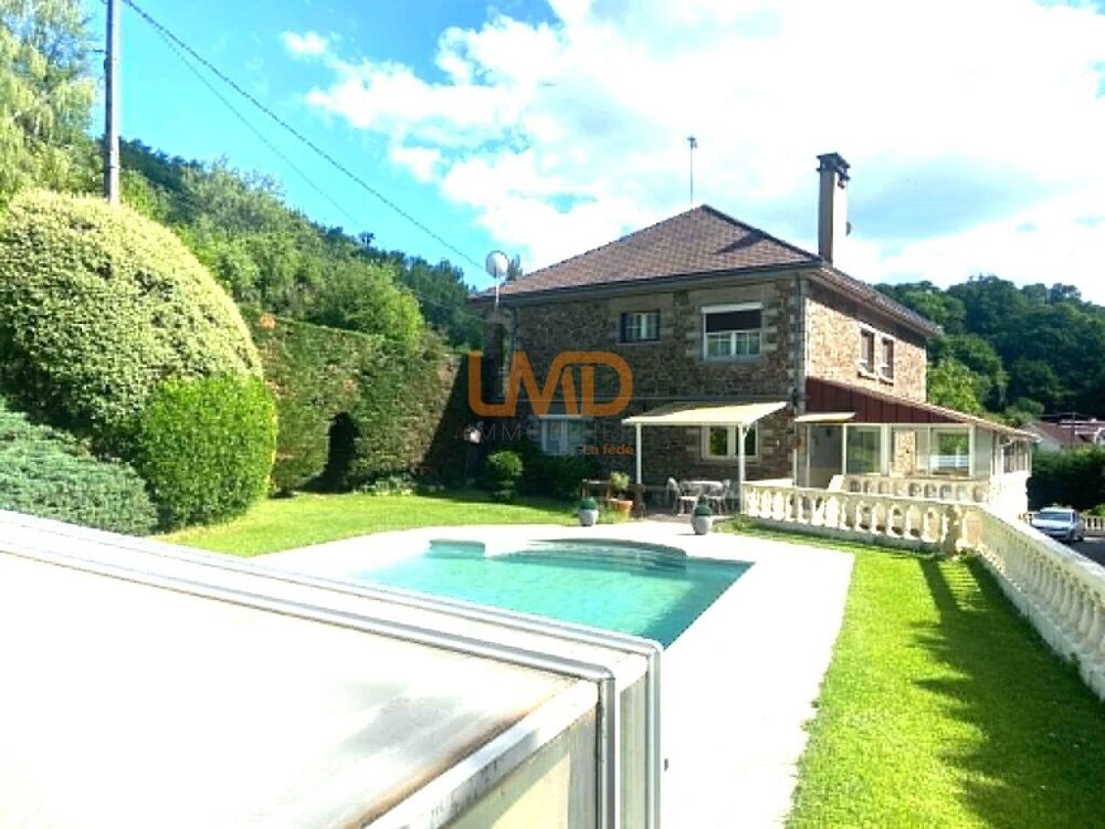 Maison 10 pièces 197 m² · à Aubin · 197 m² · 194 000 €