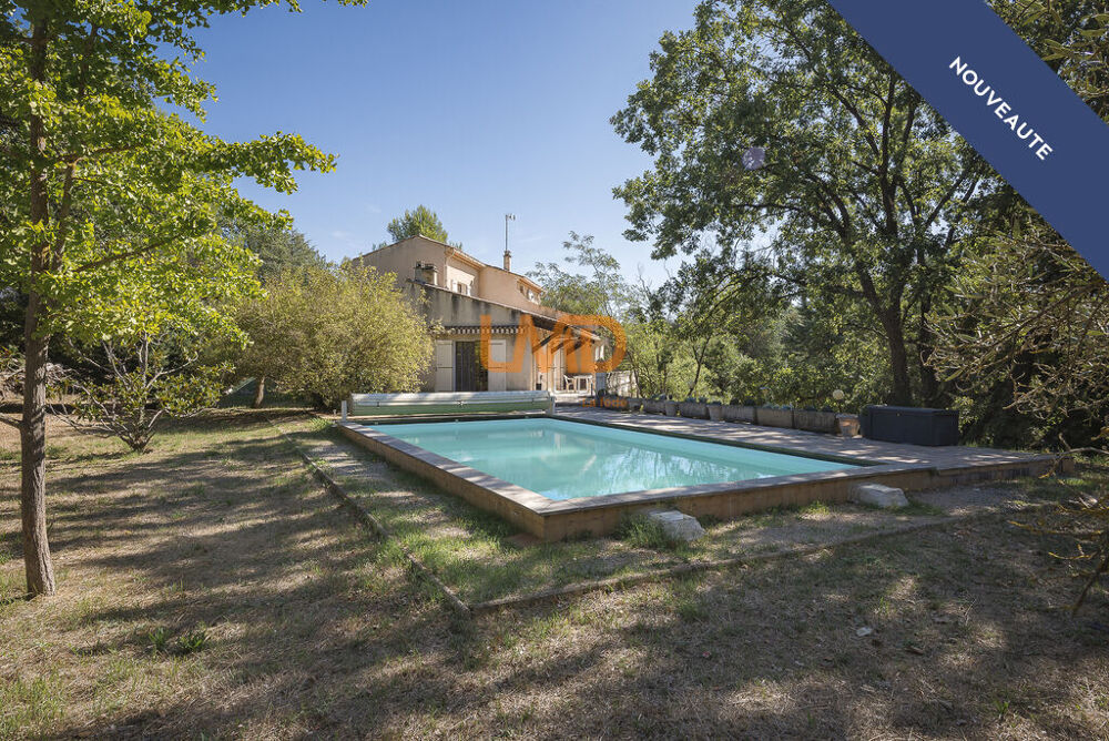 Vente Maison Maison familiale avec piscine sur 3900m2 arborés plein sud. Flassans sur issole