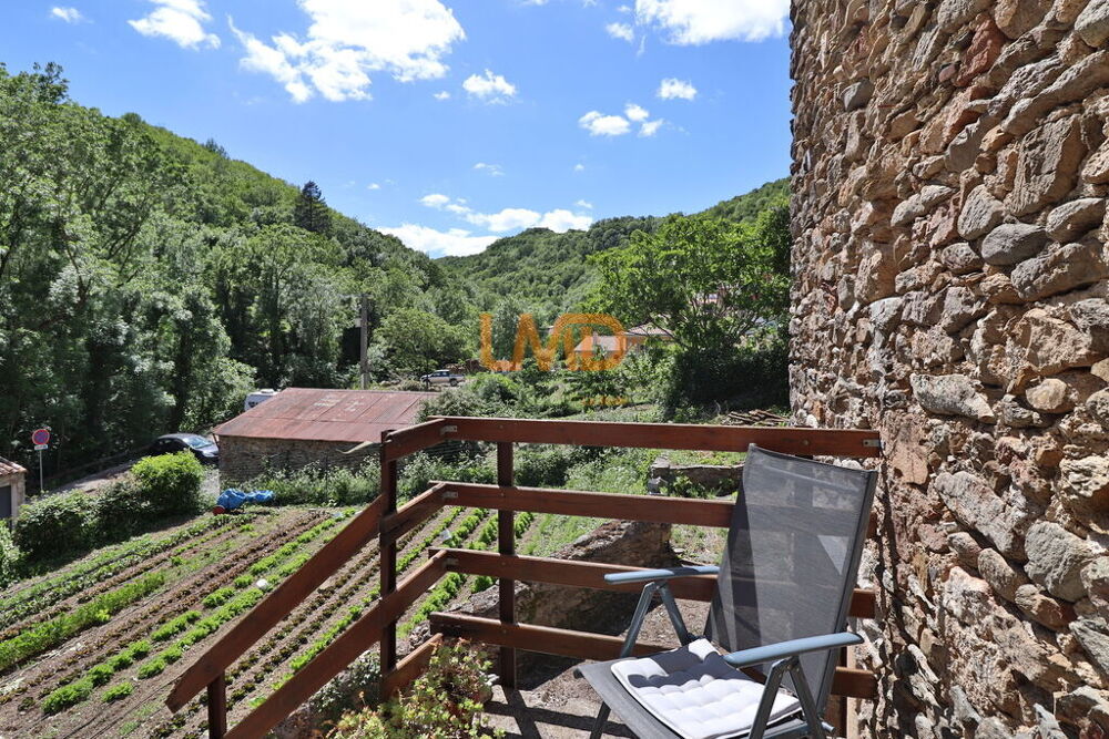 Charmante petite maison en pierre à la campagne