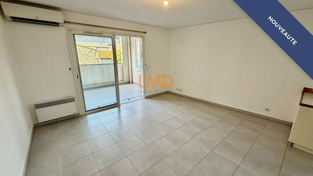 Roquebrune-sur-Argens village  T3  terrasse couverte  garage